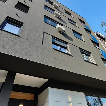 Filinhome Gunduliceva 3 Apartment Novi Sad