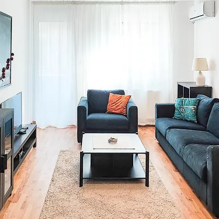 Apartment Filinhome Gunduliceva 3 *